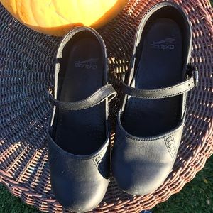 Dansko black Maryjane 39